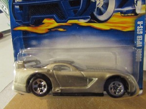 Hot Wheels Dodge Viper Gts R 174 Gold 5sp Ebay