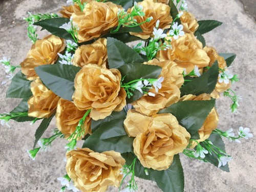 Joblot of 100 pcs GOLD COLOUR artificial single ROSE flowers new wholesale - Picture 6 of 11