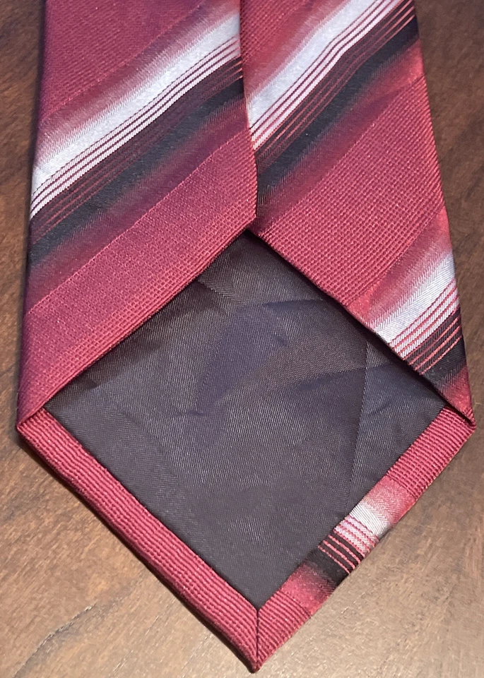 Van Heusen красный черный серый ручной работы 100% шелк мужской галстук сделано в Китае - Изображение 2 из 4