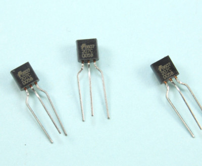1500pcs Fairchild Semiconductor (same as MPSH10) Transistor  25v NPN BJ T  TO-92