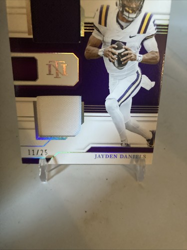 2024 National Treasures Collegiate Combo Materials #11/25 Jayden Daniels Rookie - Picture 6 of 10
