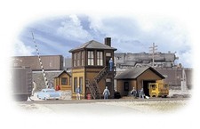 Walthers Cornerstone HO Trackside Structures Set Kit 933-3530