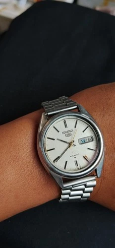 Seiko 5 7009A Automatic Day-Date White Textured Dial Vintage Watch