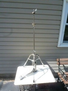 VINTAGE SLINGERLAND MODEL HI HAT STAND