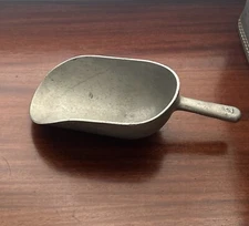 Vintage Large #2 Cast Aluminum Scoop Flour Sugar Feed Primitive Farmhouse