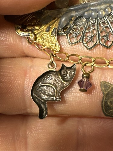 VTG Brass Cat Lover Brooch Pin Tone Dangle Kitty Cat Charm Purple Gem Lapel Pin - Picture 11 of 12