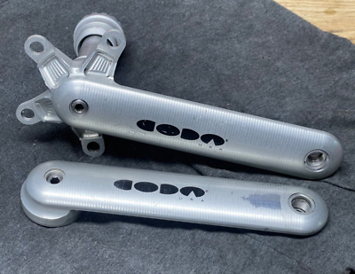 CODA Cannondale Magic Motorcycle 175mm Crankset 140 Spindle Triple