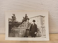 Roma Piazza della Repubblica Fontana delle Naiadi gentiluomini in posa anni  10