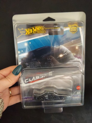 HOT WHEELS MODERN CLASSICS NISSAN SKYLINE GT-R R32 PANDEM CHASE PREMIUM