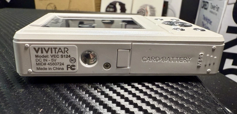 VIVITAR PopSnap Digital Camera VEC S124 2.4" Screen 1080 HD 16x Zoom WHITE 44MP - Image 3 of 4