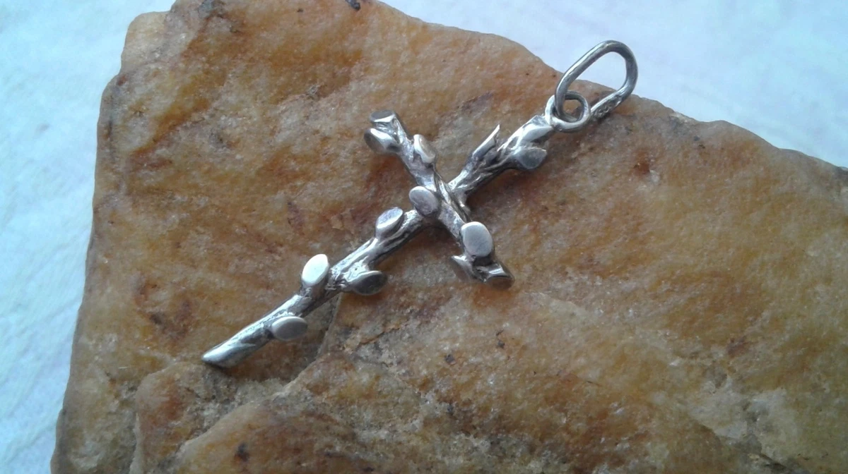 Vintage Sterling Cross Pendant In Collectible Crucifixes & Crosses 