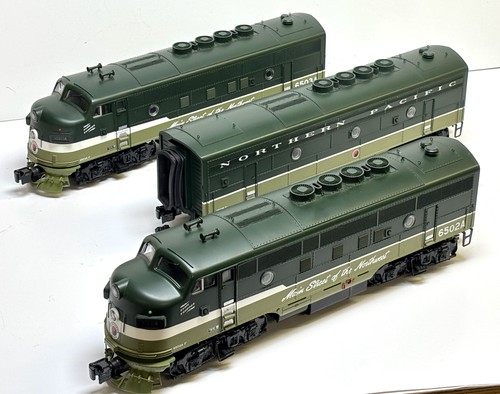 Juego de pasajeros MTH Premier Northern Pacific F-3 ABA con PS2. 20-2818-1. Excelente! | Condition: Used