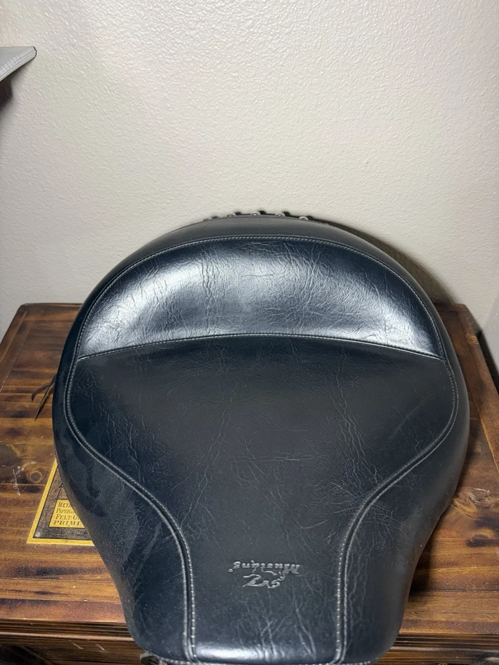 Asiento individual Mustang 76122 Wide Touring, para Yamaha Roadliner y Stratoliner '06-'15 Foto 3 de 4