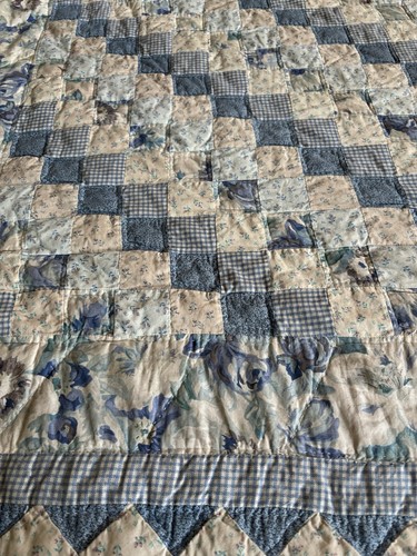 81"x81” Old VTG Handmade Hand Stitch Diamond Log Cabin Patchwork Quilt Beautiful - Picture 2 of 19