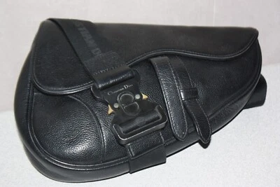 DIOR Sac Saddle Homme Cuir Grainé Noir 02-BO-0110 TRES BON ETAT - Photo 1/4