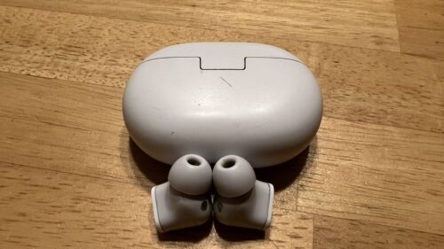 Beats by Dr. Dre Studio Buds Noise-Canceling True Wireless In-Ear Headphones - Picture 3 of 4
