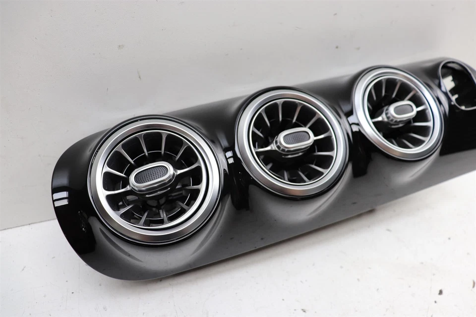 Mercedes Benz A35 AMG W177 2020 Center Dash Air Vent Assembly RHD J218 - Image 2 of 4