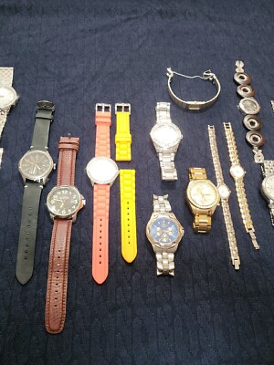 Lot of 14 Watches, Assorted Brands Timex, Fossil, Seiko, Guess, DKNY 