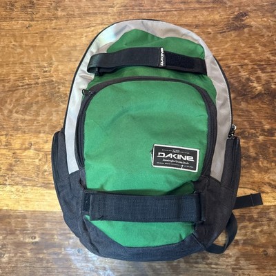 2016 Dakine ATLAS 25L Skateboarding Backpack 