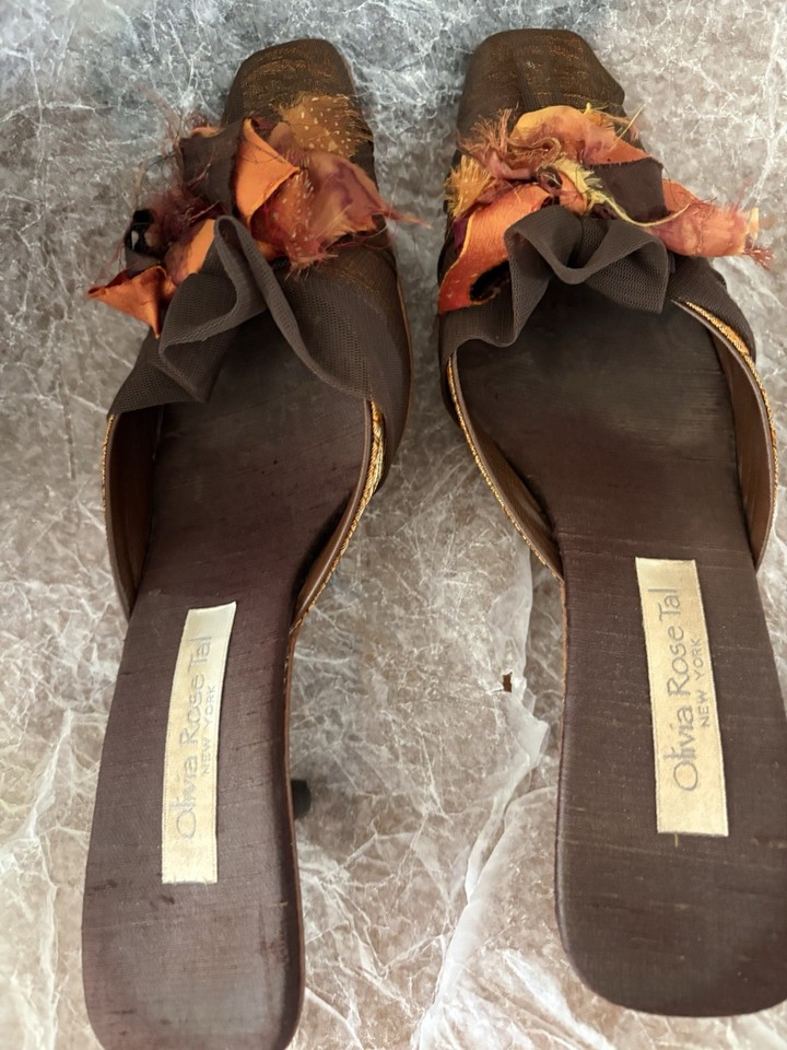 Olivia Rose Tal  Kitten Heel Slides Mule twist knot accent Size 7