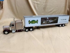 dcp/ first gear 1/64  379 CORN
