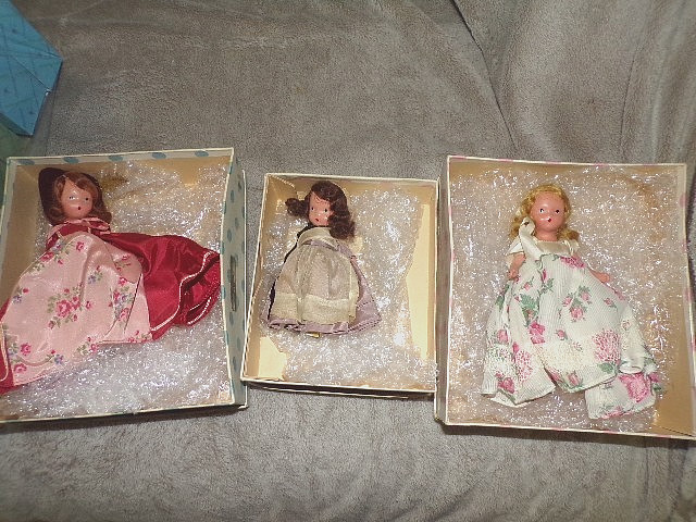 Lot of 3 Nancy Ann Storybook Dolls in Boxes Quaker Maid #55 (damaged foot) (L3)