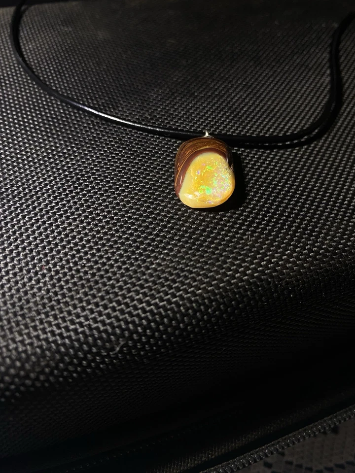 COLGANTE CENTRAL CRISTAL ÓPALO ROCA NUEZ YOWAH AUSTRALIANO (VIDEO) Foto 3 de 4