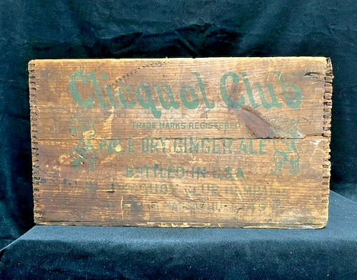 Vintage Clicquot Club Beverages Ginger Ale Soda Bottle Wood Wooden Crate