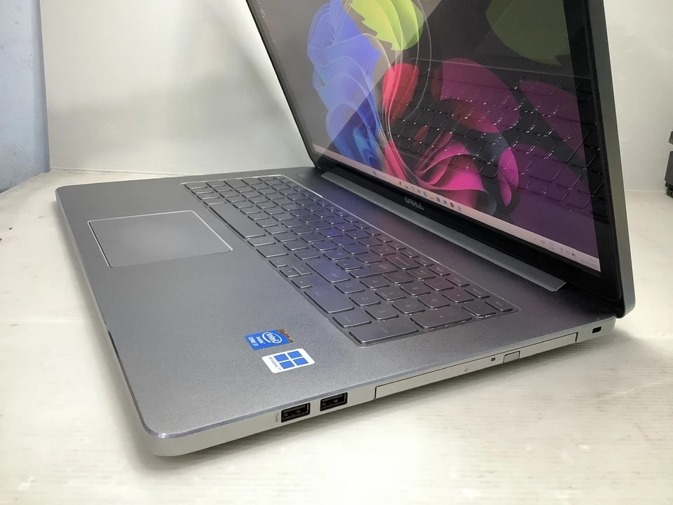 DELL INSPIRON 17-7737,INTEL i7,  16GB RAM,240GB SSD,WIN 11 “17.3inch TOUCHSCREEN - Image 2 of 4