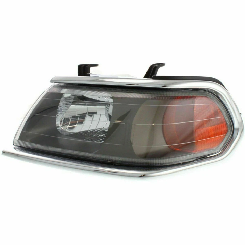 For 2000 Mitsubishi Montero SPORT Headlight Assembly Driver Side Chrome - Image 3 of 3
