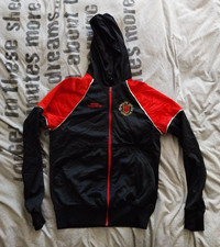 Vintage Childrens Manchester United official team top 1980s pit to pit 18