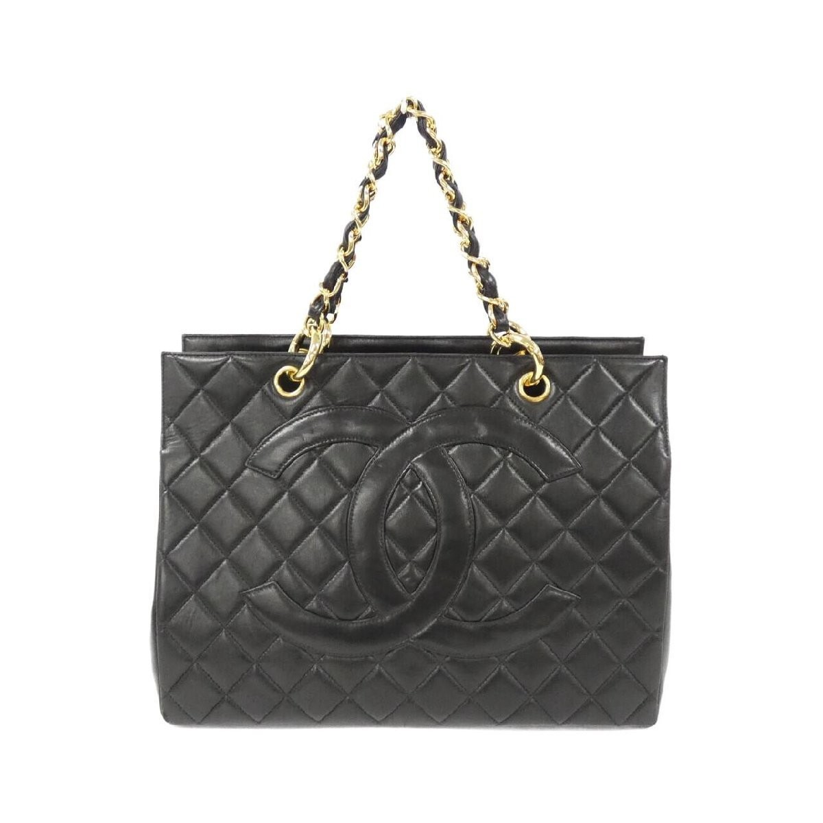 Vintage CHANEL 1808 Shoulder Bag in Timeless Classic Design
