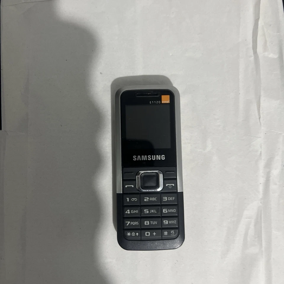 Samsung Mobile Phone E1120, photo 1 of 3