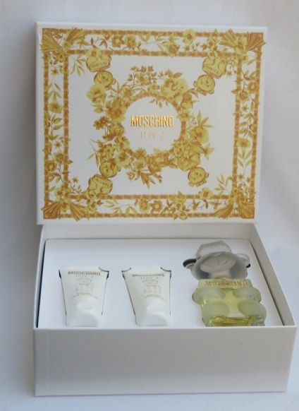 Moschino 💛 Toy 2  Eau de Parfum 50ml, Body Lotion, Shower Gel 50ml 💛 Gift Set