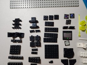 LEGO Space 6958 Android Base - Parts 95% Complete Has Minifigures NO MANUAL