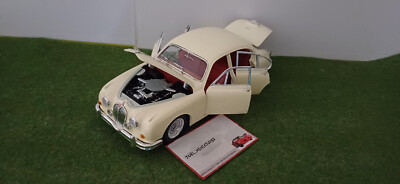 Jaguar Mark II Miniature Maisto 1/18 - Couleur Crème - Zamac - Collection - Occasion
