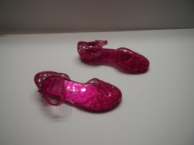 hot pink jelly sandals