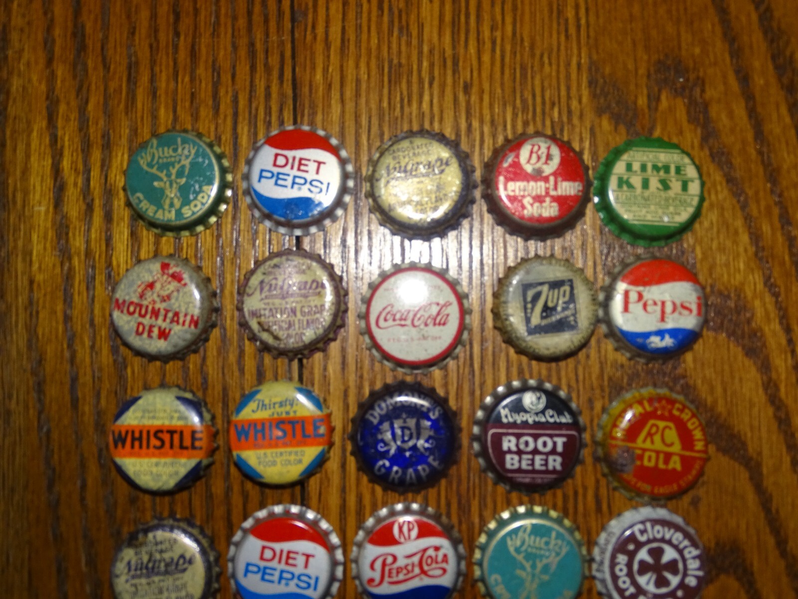 Vintage collection of 25 cork lined soda bottle caps eBay