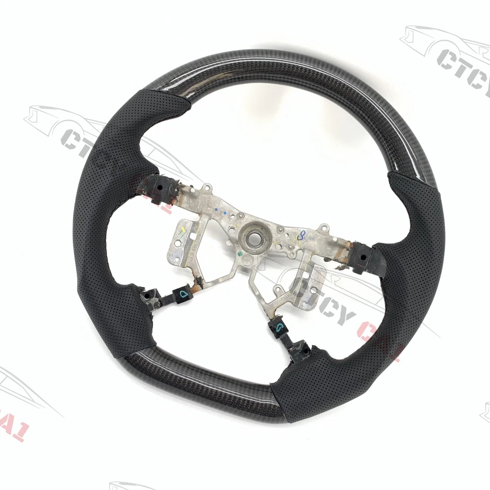 Volante de fibra de carbono personalizado para Toyota Highlander 2007-2011 Foto 4 de 4