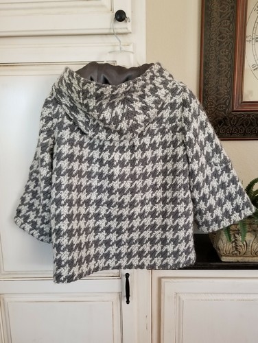 ANTHROPOLOGIE ELEVENSES HOODED CROPPED WOOL COAT GREY WHITE HOUNDSTOOTH S EEUC - Picture 2 of 11