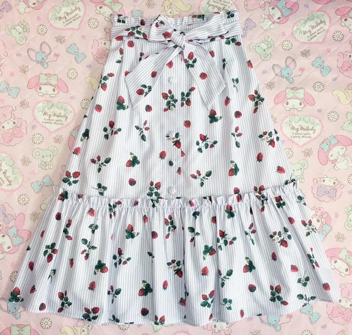 UNDERCOVER Gonna midi con bottoni modello fragola miele segreto