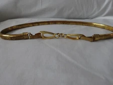Vintage Ladies Rich Gold Toned HORSE BIT Snake Link Thin Flex 1/2" Belt  23-28"