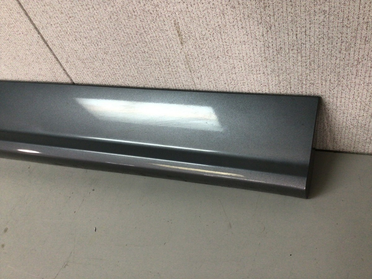 2017 AUDI Q5 S LINE RIGHT PASSENGER SIDE LOWER DOOR MOLDING TRIM