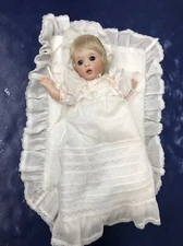9.5” Wendy Lawton Artist Porcelain Doll “Wee Handful” 1994 Collectors Guild #sA