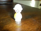 VINTAGE 1986 FISHER PRICE LITTLE PEOPLE NURSERY BABY WITH BIB FIGURE