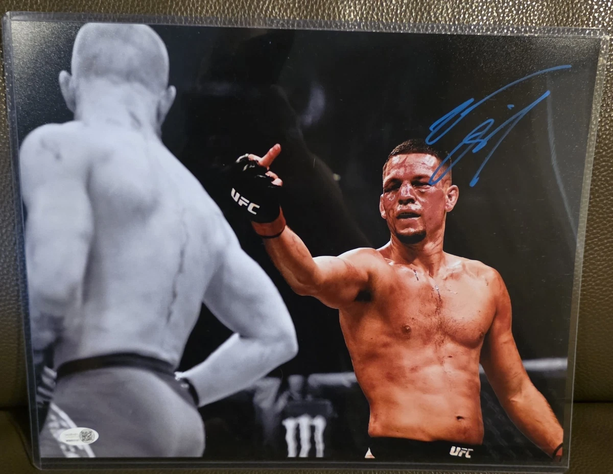 HWC Trading Nate Diaz MMA Gifts - Foto autografata con autografo per fan UFC Memorabilia – A4