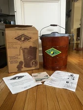 White Mountain Ice Cream Freezer Maker Hand Crank 4 Qt Green Label Wood VTG