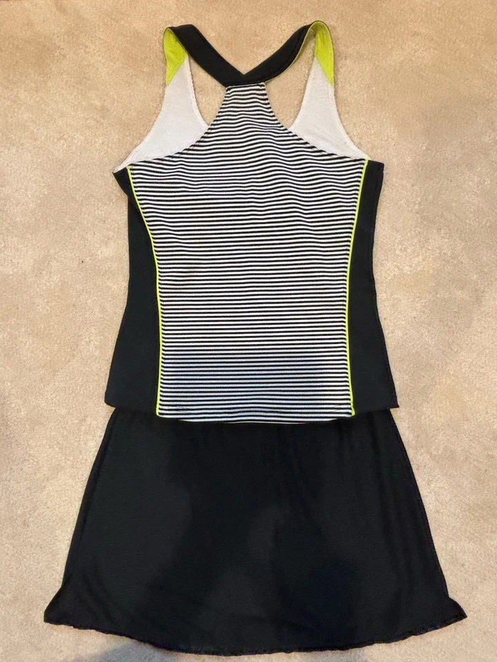 Bolle Tenis Pickleball 2 Piezas Conjunto Mujer’s Mediano Negro Falda Negro Rayas Foto 2 de 4