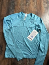 Lululemon Tech Long Sleeve 2.0 Race size 6