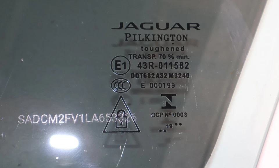 Jaguar F-Pace 2017-2023 puerta delantera izquierda lado del conductor ventana vidrio OEM Foto 4 de 4